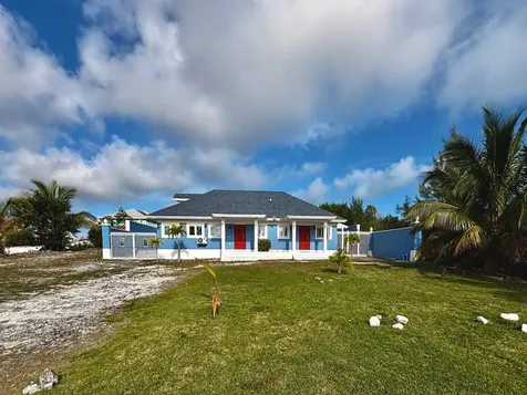 496 Central Pines Abaco BS