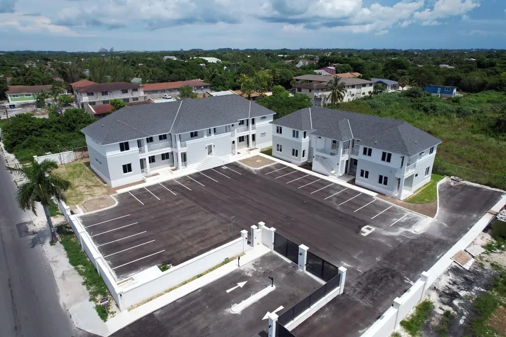 Buttonwood Place New Providence Paradise Island BS