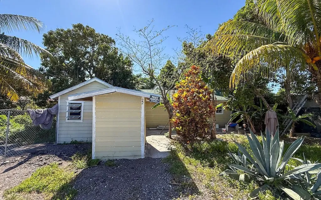 22 Wrights Lane New Providence Paradise Island BS