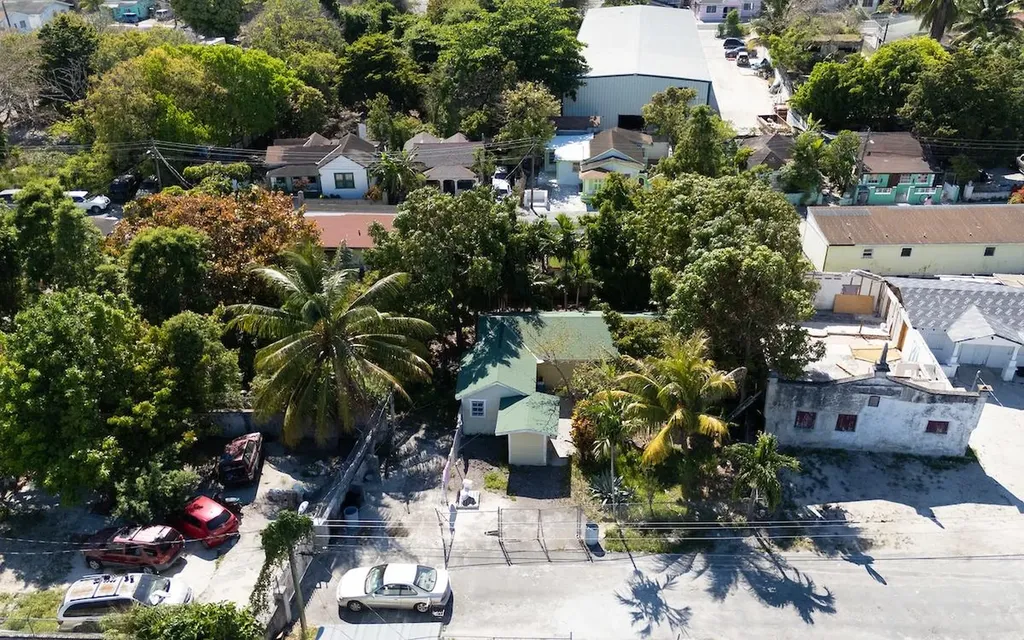 22 Wrights Lane New Providence Paradise Island BS