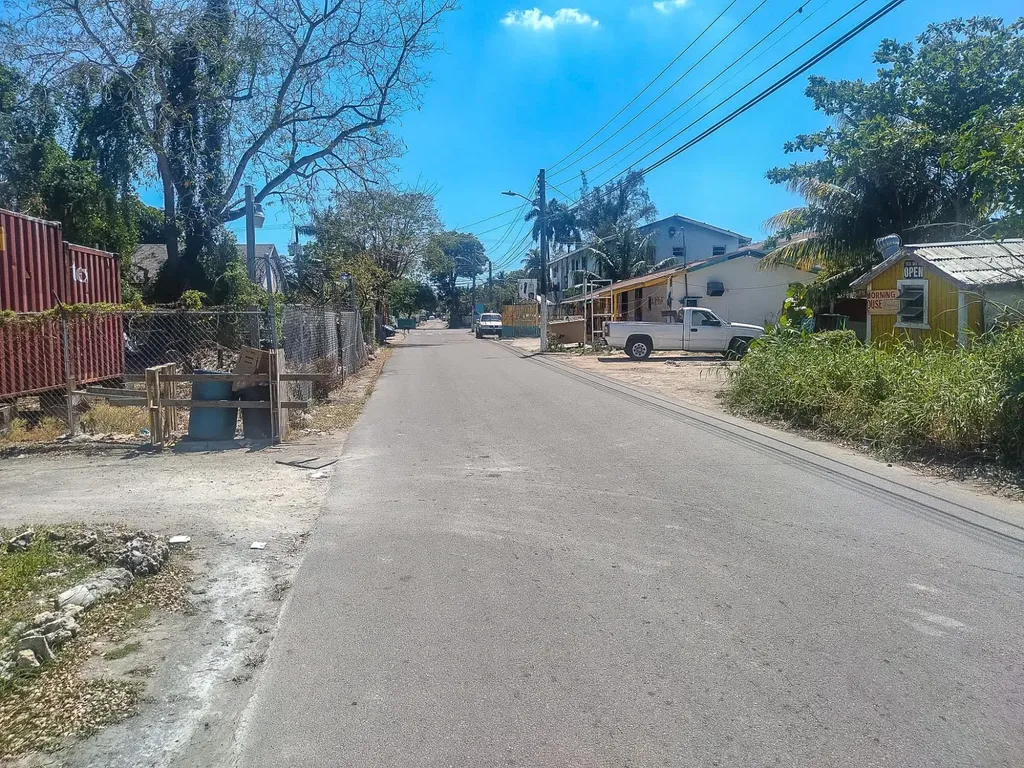 Wilson Track New Providence Paradise Island BS