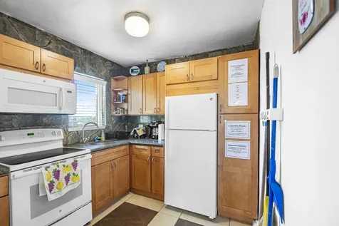 Town Court Condo 5 New Providence Paradise Island BS