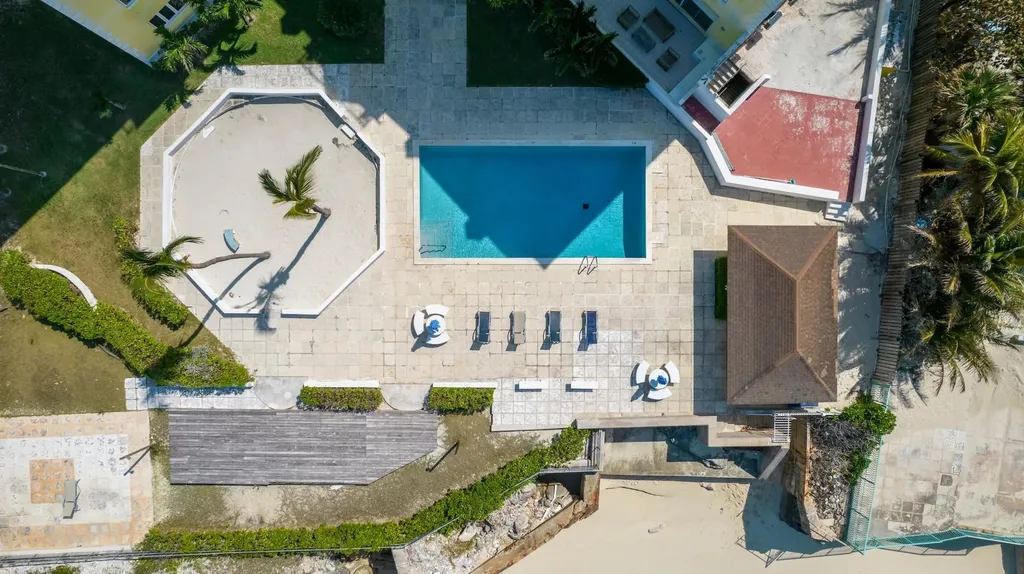 Rawson Court New Providence Paradise Island BS