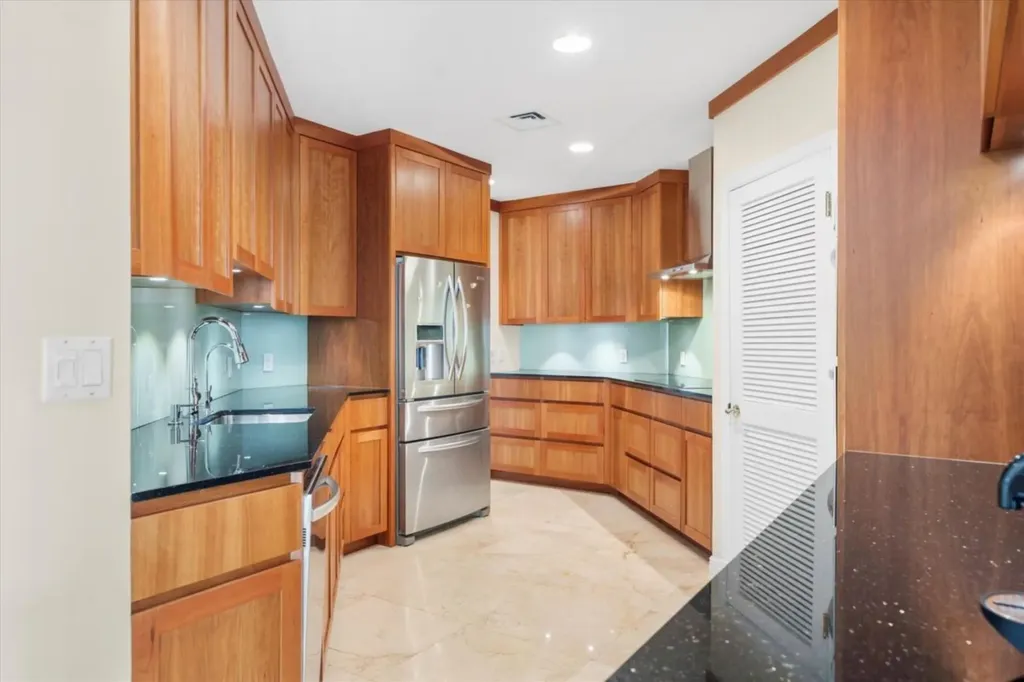 14 Harbour Breeze New Providence Paradise Island BS