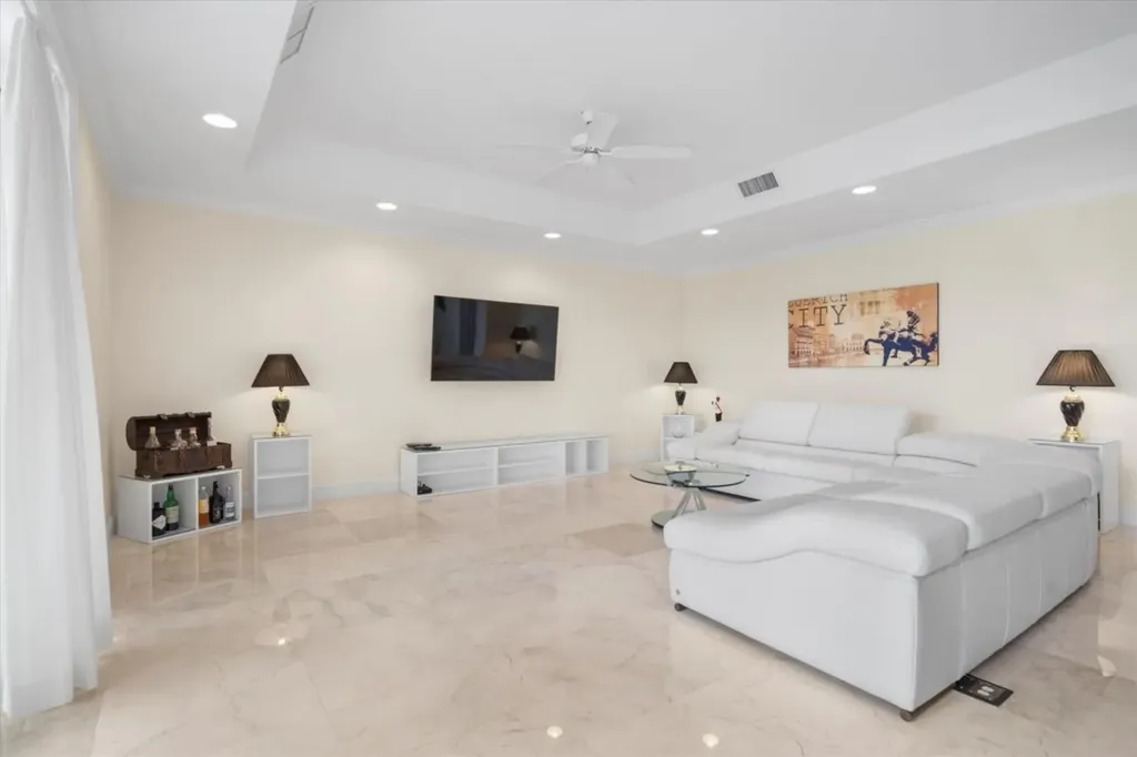 14 Harbour Breeze New Providence Paradise Island BS