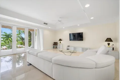 14 Harbour Breeze New Providence Paradise Island BS