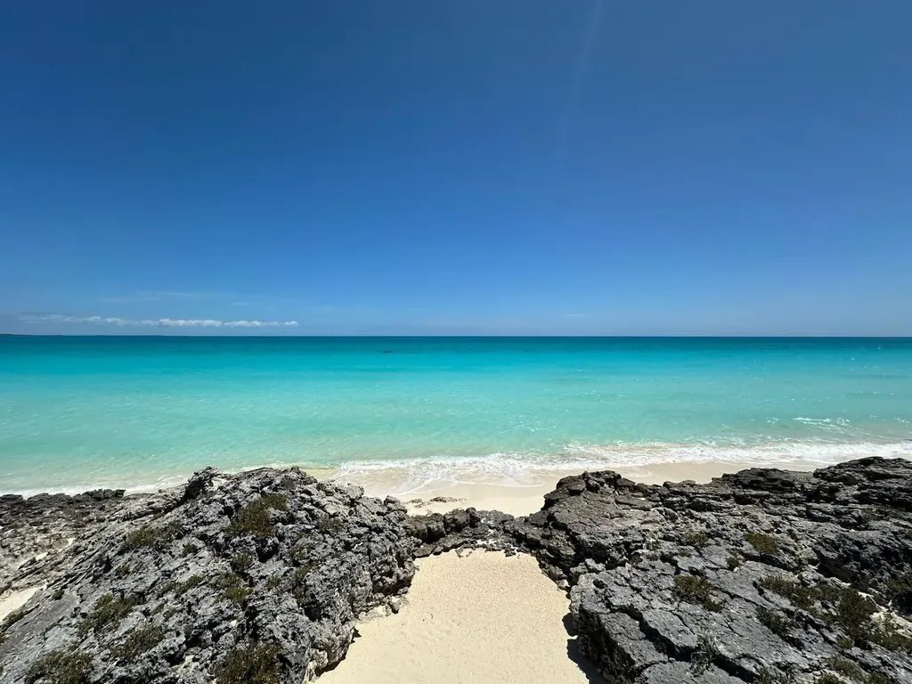 100 Acres Pigeon Cay Cat Island BS