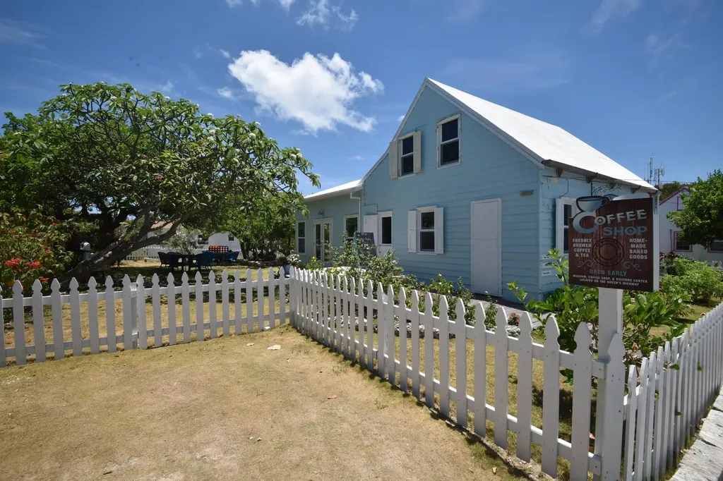 Man O War Cay - Plot 2 Abaco BS