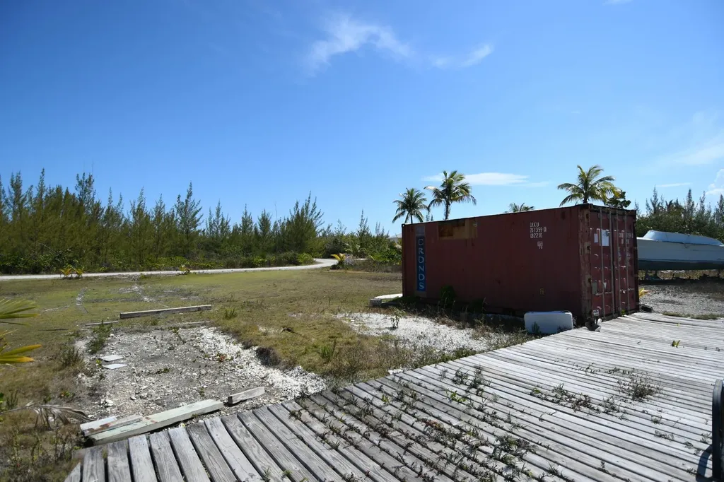 Canal Lot 160 Abaco BS