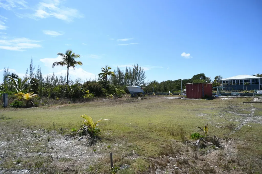 Canal Lot 160 Abaco BS