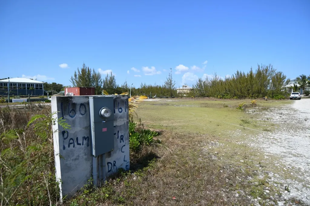 Canal Lot 160 Abaco BS