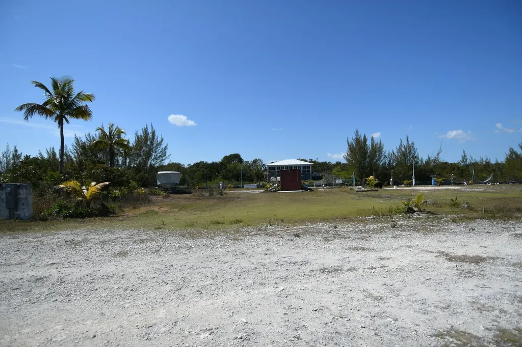 Canal Lot 160 Abaco BS