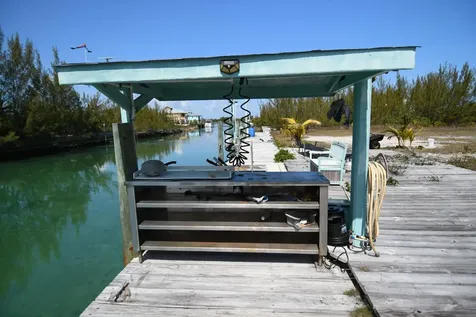 Canal Lot 160 Abaco BS