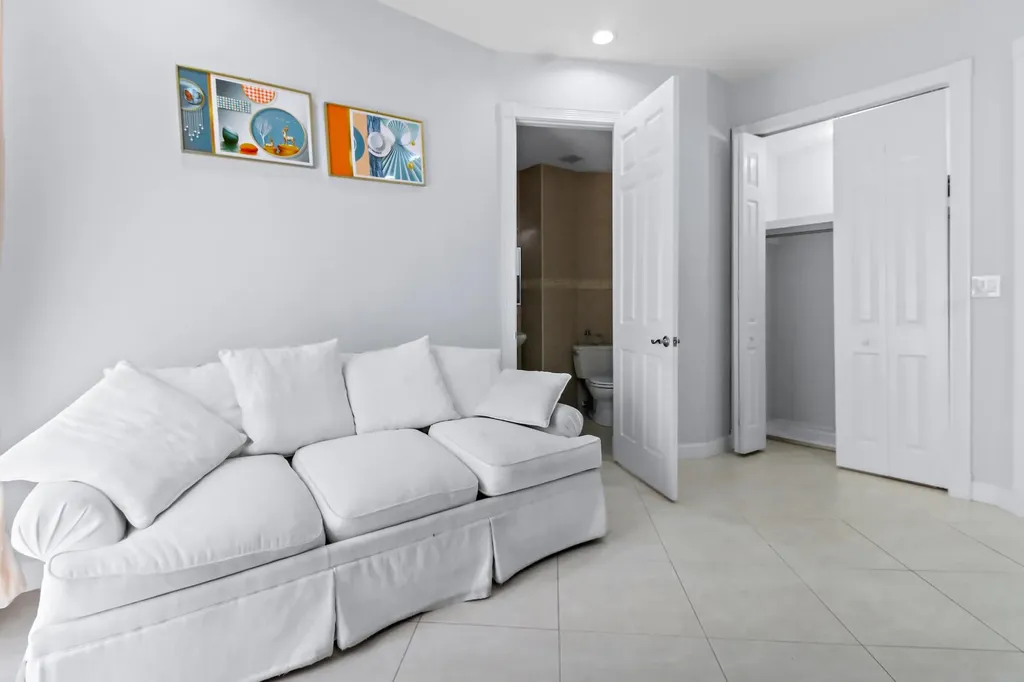 Love Beach Walk New Providence Paradise Island BS