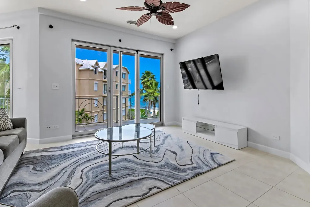 Love Beach Walk New Providence Paradise Island BS