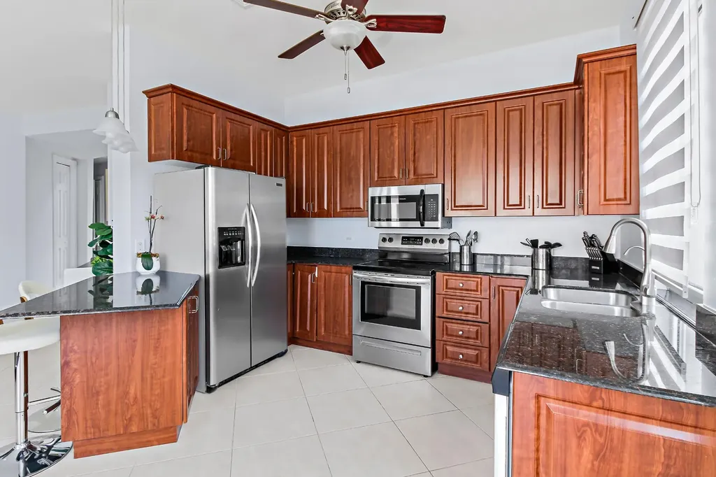 Love Beach Walk New Providence Paradise Island BS