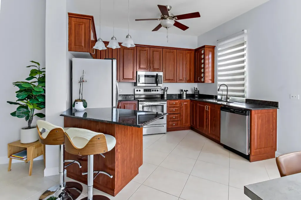 Love Beach Walk New Providence Paradise Island BS