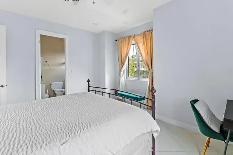 Love Beach Walk New Providence Paradise Island BS