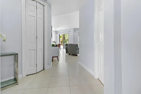 Love Beach Walk New Providence Paradise Island BS