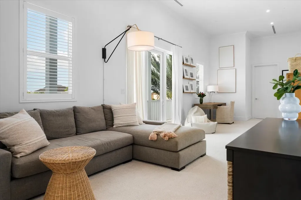 Villa Ventanas, #4 Ofb Creek New Providence Paradise Island BS