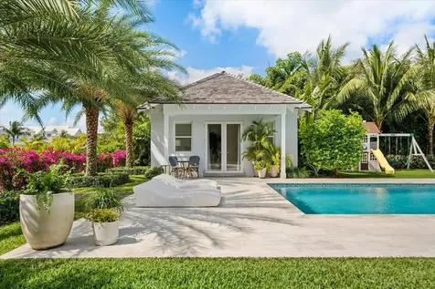 Villa Ventanas, #4 Ofb Creek New Providence Paradise Island BS