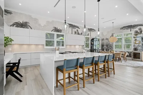 Villa Ventanas, #4 Ofb Creek New Providence Paradise Island BS