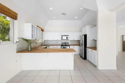 Marbella Shores New Providence Paradise Island BS