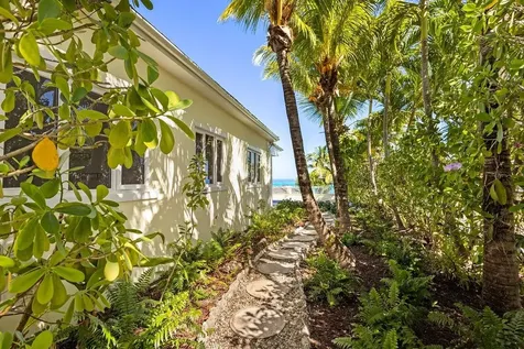 Marbella Shores New Providence Paradise Island BS