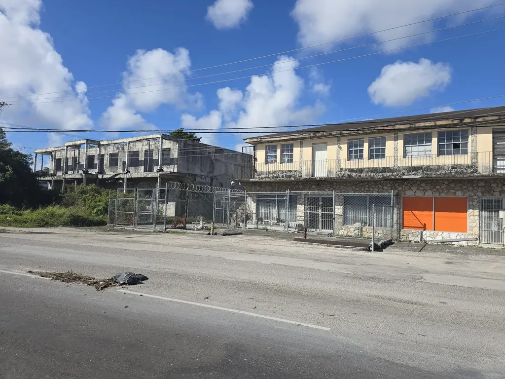 Collins Avenue New Providence Paradise Island BS