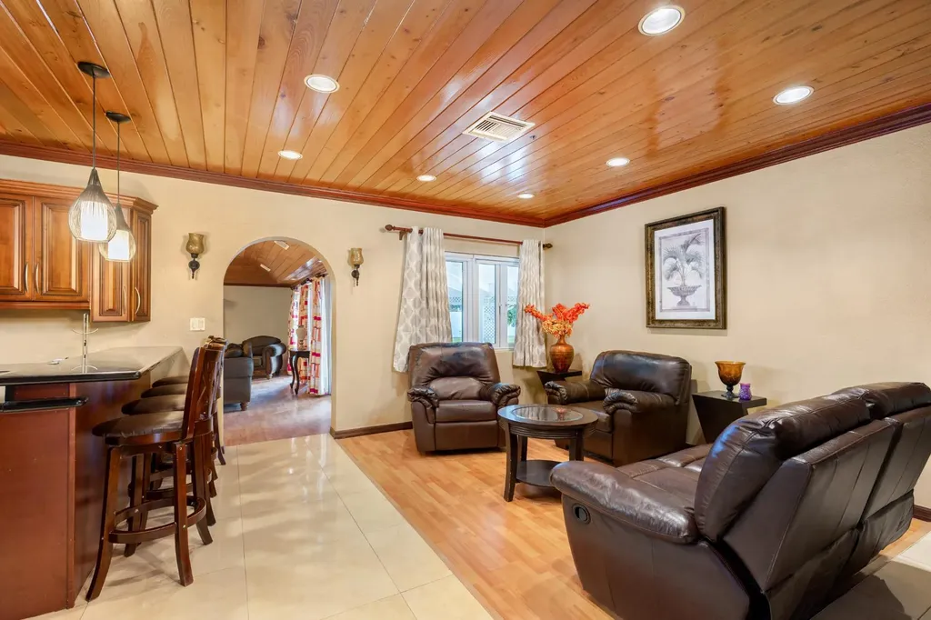 Ocean Hole Drive 80 New Providence Paradise Island BS