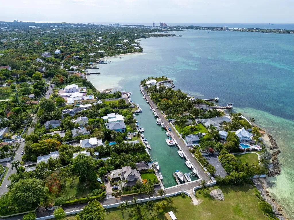 Lot 8b Fox Hill Creek New Providence Paradise Island BS