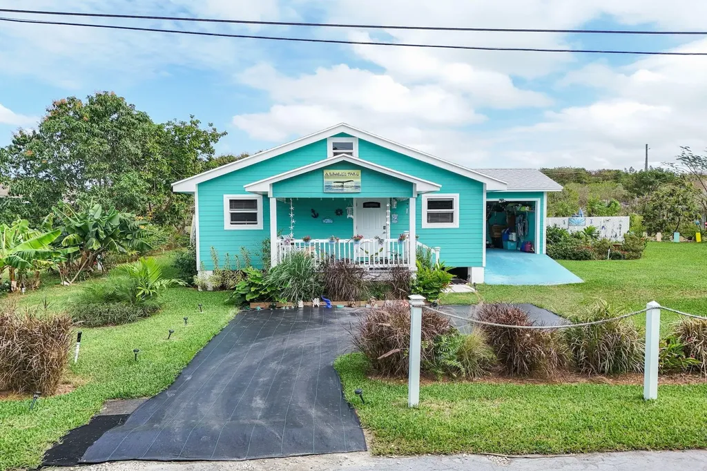 A Whales Tale Eleuthera BS