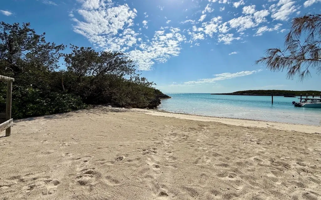 Leaf Cay, Private Island Exuma BS