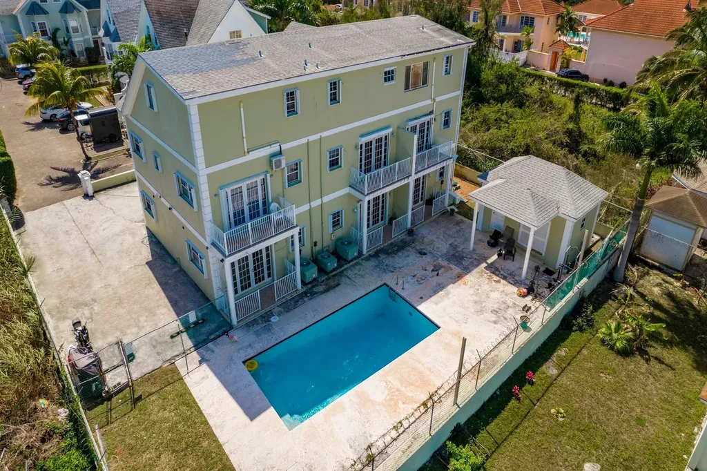 Casa Primersa Unit B New Providence Paradise Island BS