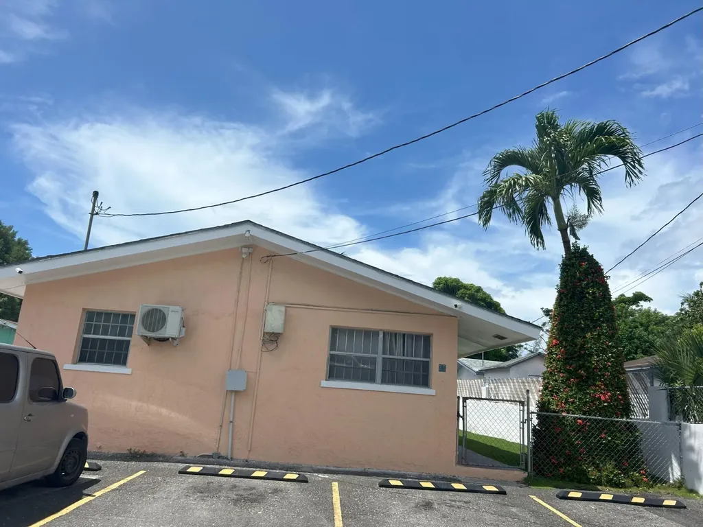 Crystal Way Apartments New Providence Paradise Island BS