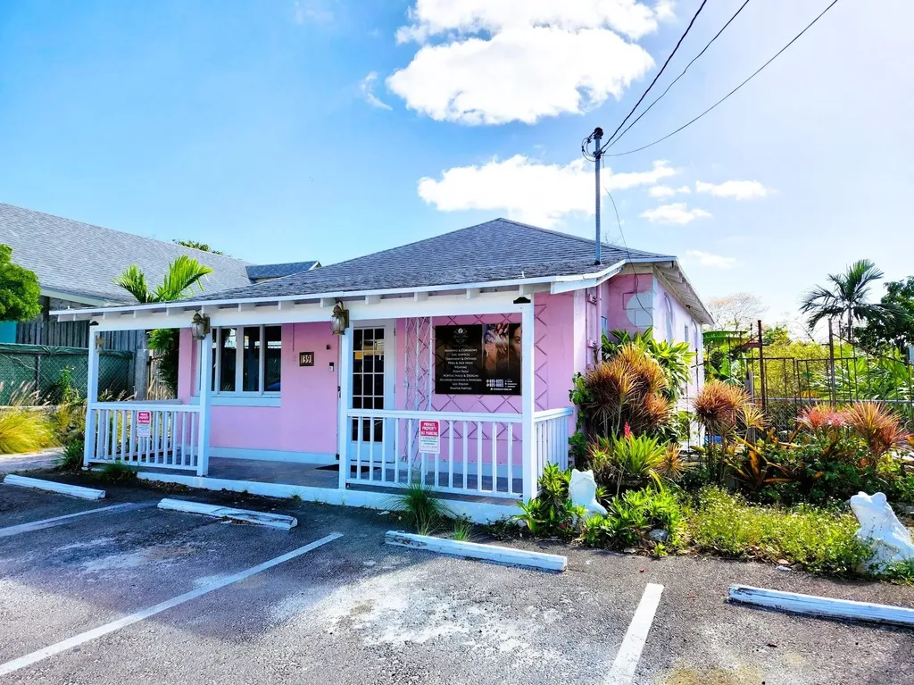 #39 Sears Hill Road New Providence Paradise Island BS