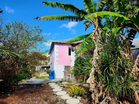 #39 Sears Hill Road New Providence Paradise Island BS