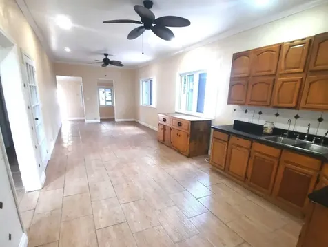 #39 Sears Hill Road New Providence Paradise Island BS