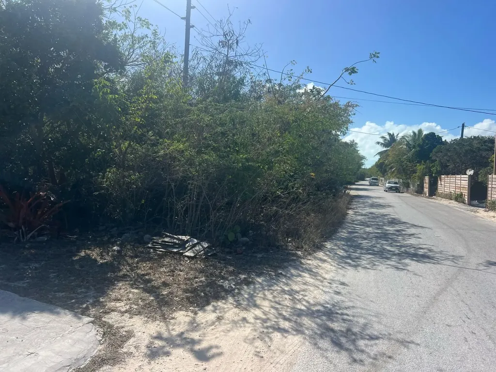 Queen's Highway, Bahama Sound No. 11 Exuma BS