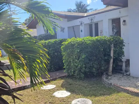 Bamboo Street New Providence Paradise Island BS