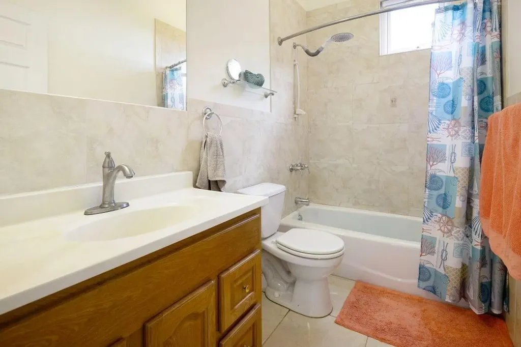 Royal Palm Way Grand Bahama Freeport BS