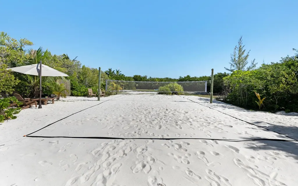 Victoria Island Andros BS