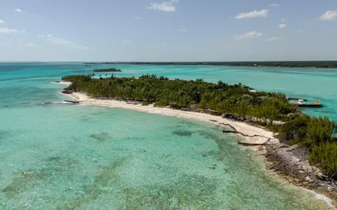 Victoria Island Andros BS