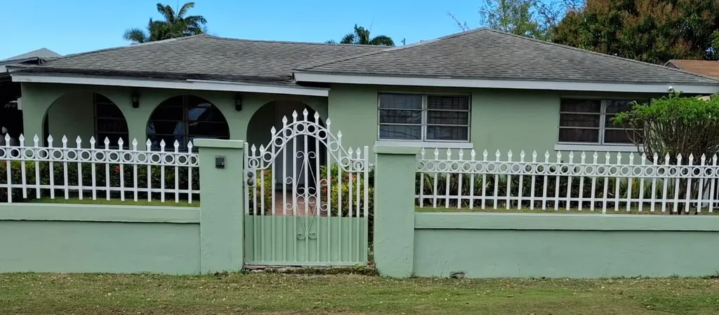 Street Vincent Road Home 2 New Providence Paradise Island BS