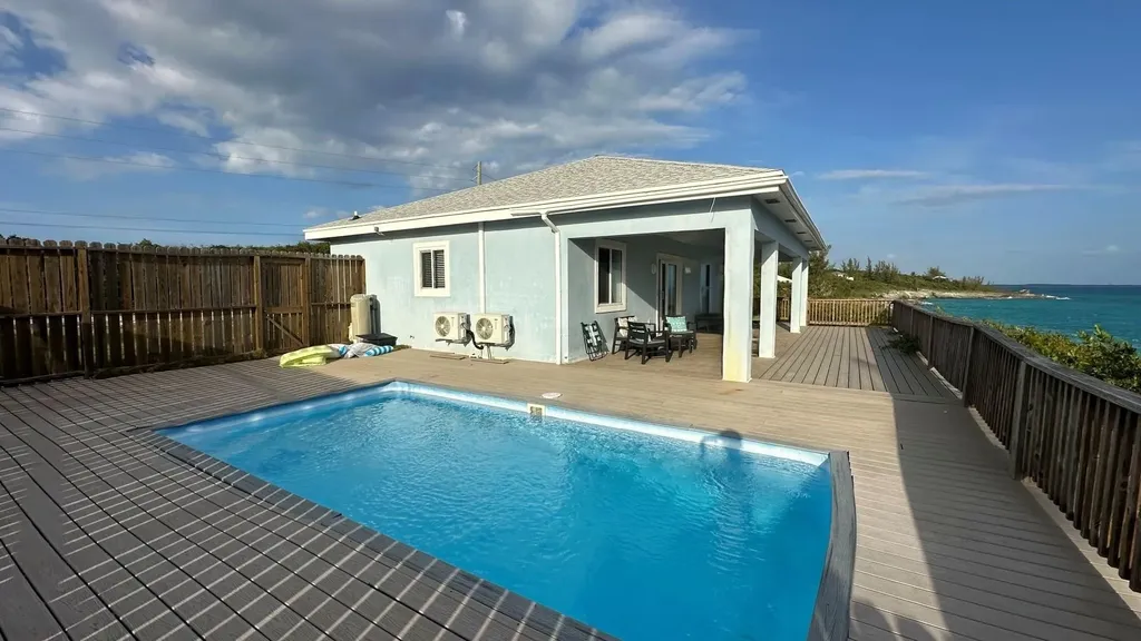 Wandering Shore Drive Eleuthera BS