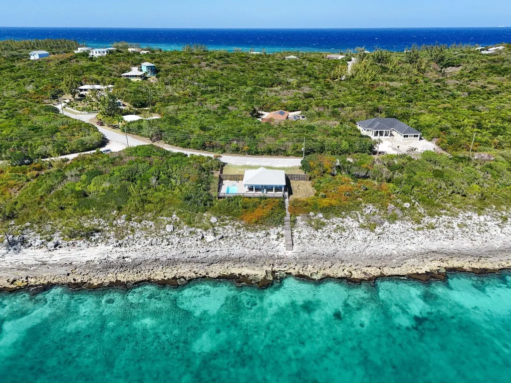 Wandering Shore Drive Eleuthera BS