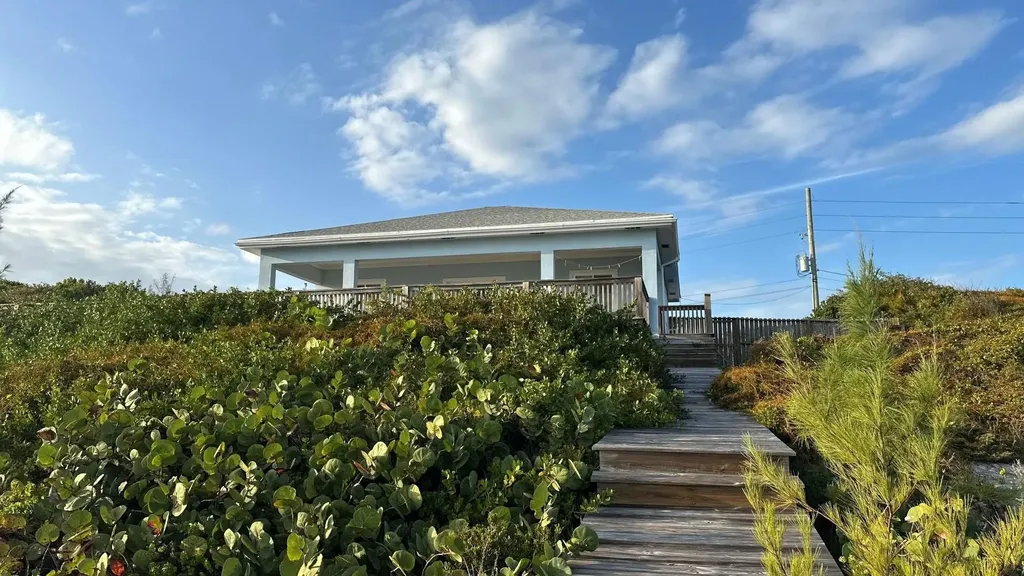 Wandering Shore Drive Eleuthera BS