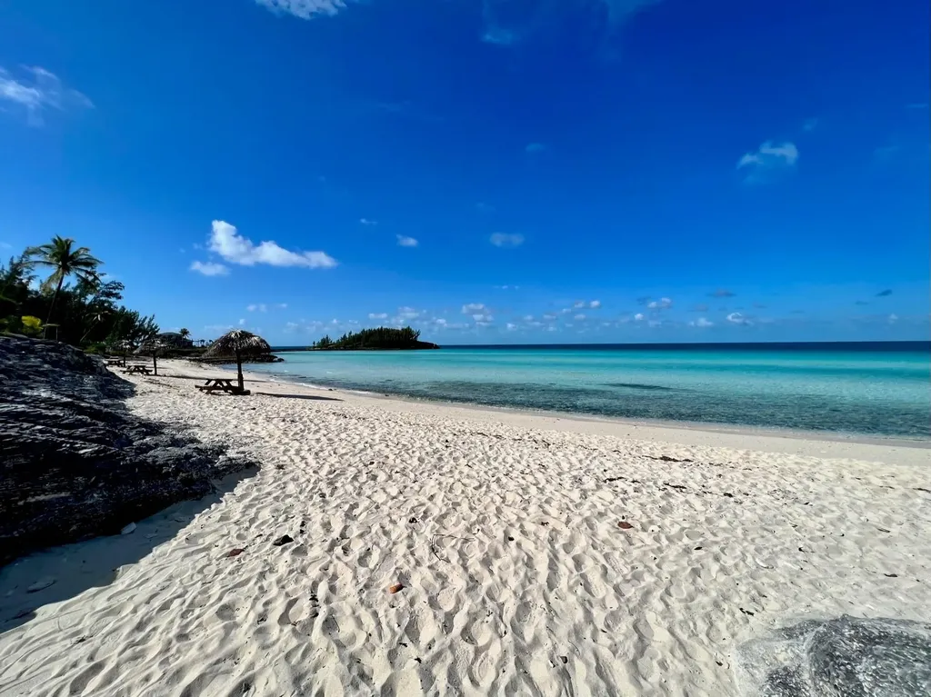 Wandering Shore Drive Eleuthera BS