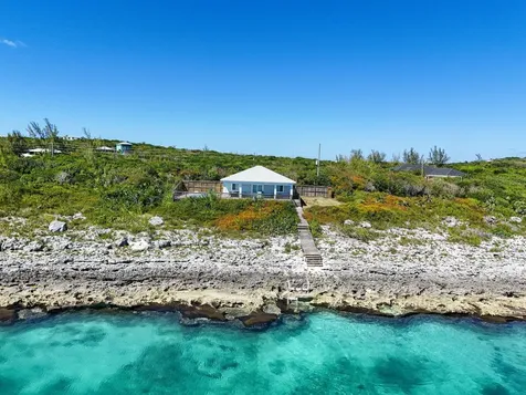 Wandering Shore Drive Eleuthera BS