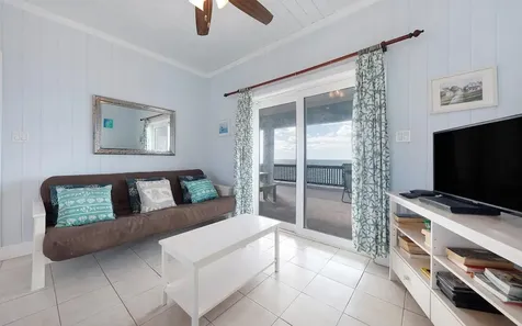 Wandering Shore Drive Eleuthera BS